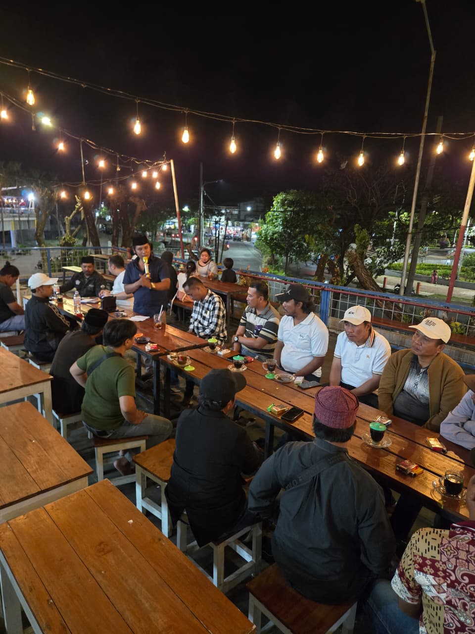 Kegiatan Makan Bersama Juru Parkir